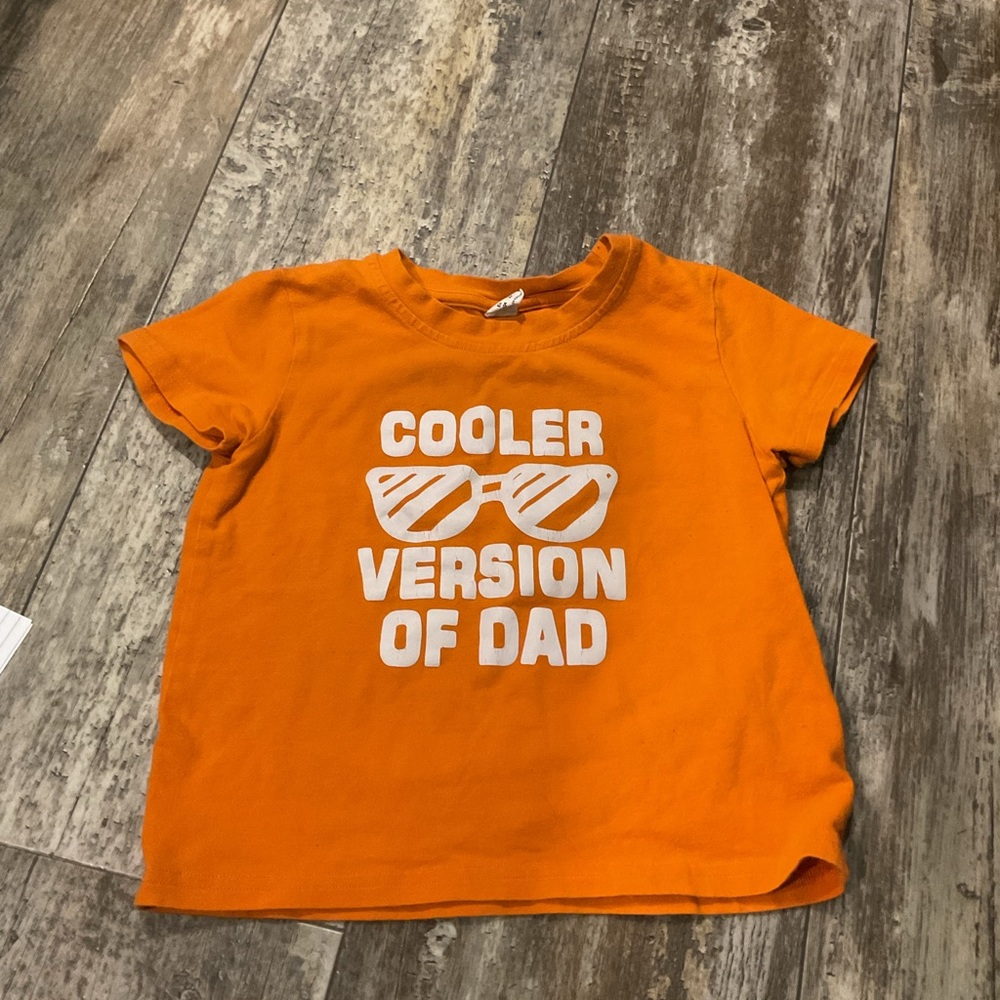 SHEIN Orange Short Sleeve Tee Cooler Version
